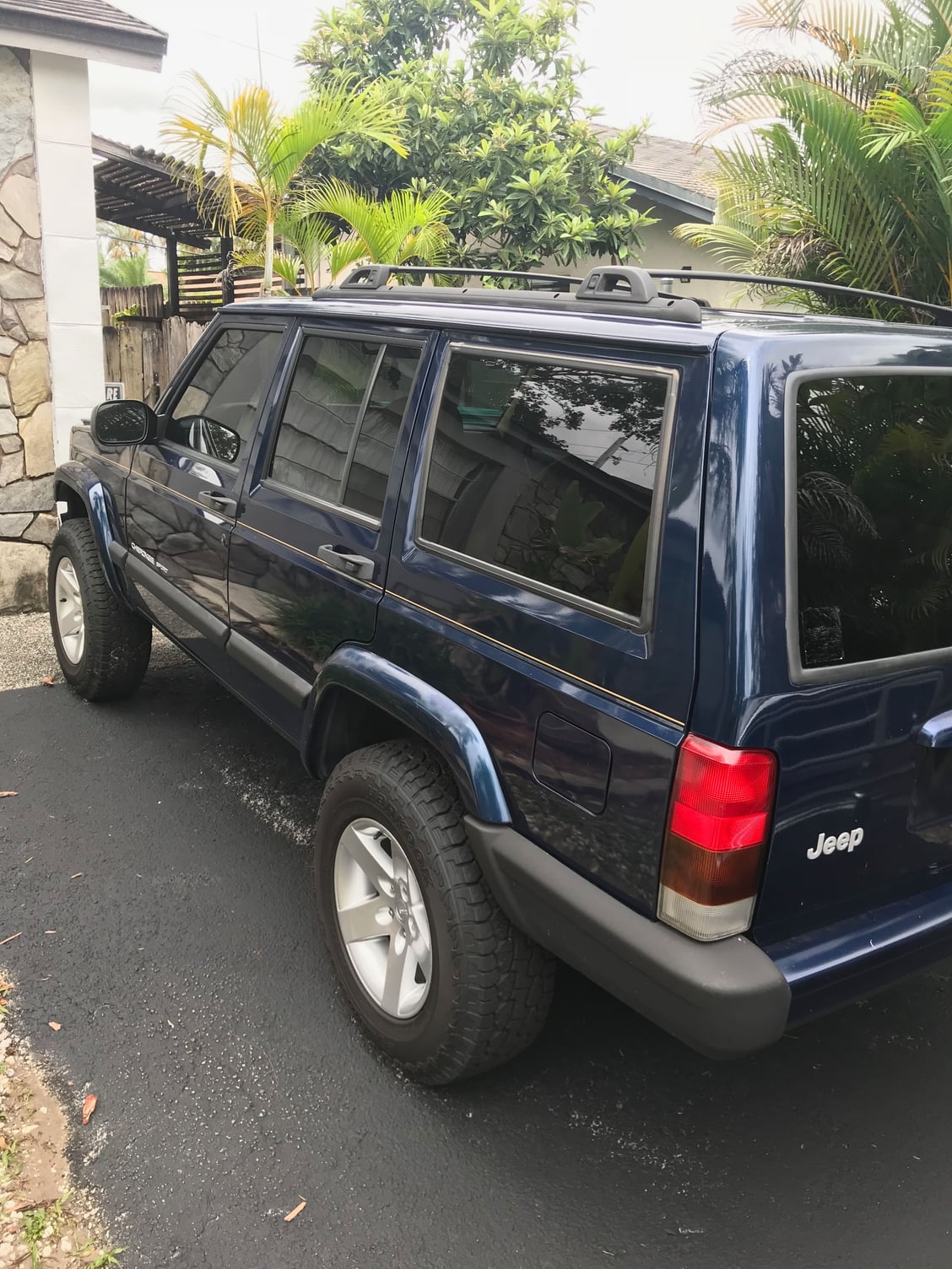 FS [SouthEast] 2000 Cherokee 4.0 2wd patriot blue Jeep