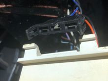 Wrong plug for the rear heated glass.