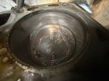 piston 3 - vertial scoring 