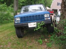 another of the front. im excited, it finally looks like a real jeep with the lift and 31"s. cant wait to go bigger.
