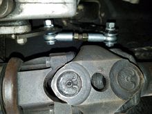 Replaced the Z link shift with threaded rod and Hemi joints for a positive shift into 4 wheel drive.