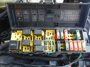 Fuse ID in Power Distribution Center - Jeep Cherokee Forum