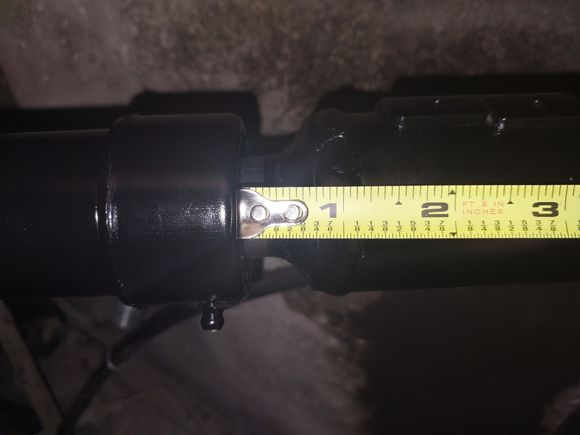 The rear sits at about a half of an inch away from full compression. This is perfectly fine, let me explain.