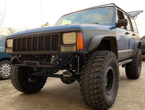 And the finished install. We’re going to fit his Badlands 9,000lb winch next week. 