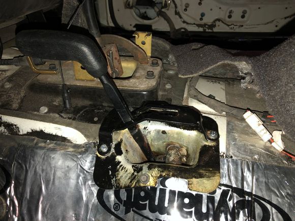 The first 4x4 part to be bolted in on the body. I pulled this transfer case shifter assembly from the junkyard a few months back.