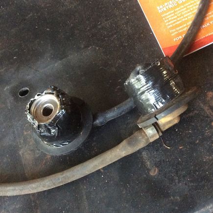 Both pistons articulated in and out w air.... yes... that is ductape.