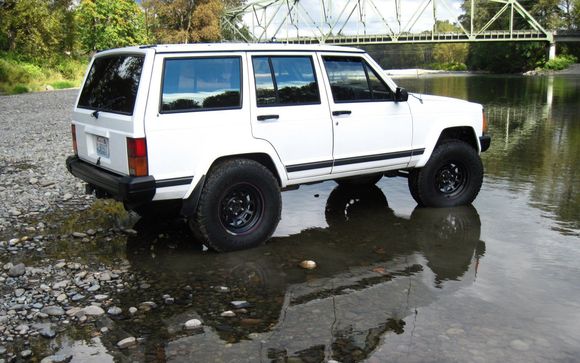 32" Toyo Tires - Al Borlan park