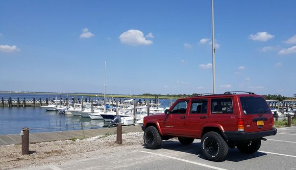 I had to crop the garbage cans out of this beautiful image.