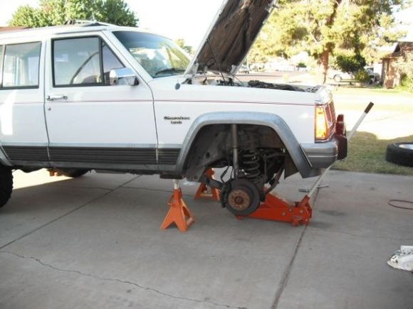 Front end supported and ready to rip out some stuff.