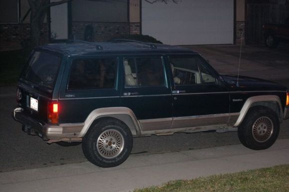 1993 Jeep Cherokee Country. 4.0 High Output 4x4