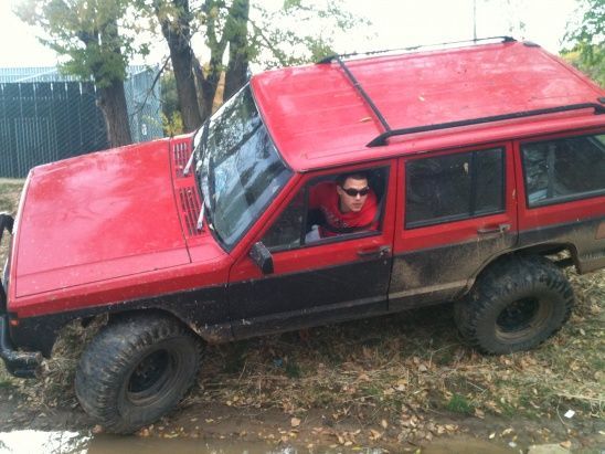 Jeep 1. Behind Grocery Store.