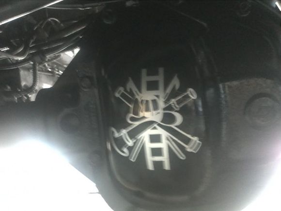 Rear diff got some new paint &amp; art work.