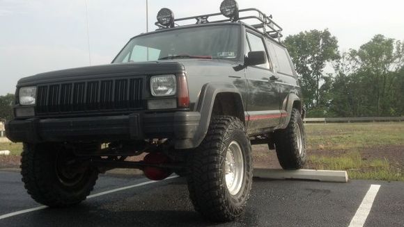 lil flexin before any trimmin