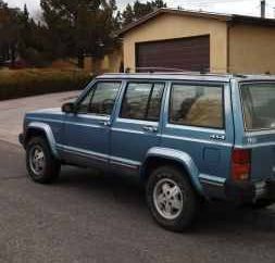 87JeepCherokeeLaredo