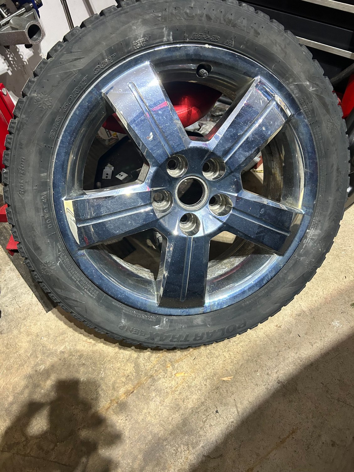 The 2LT plastic covered aluminium wheel