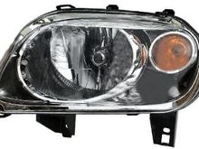 The black chrome gives the lense a tinted appearance 