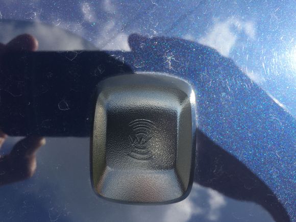 XM or WX depends on the forward direction of the automobile.