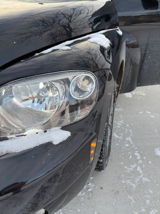 There isn’t an amber lens over the sign/running light just clear lens