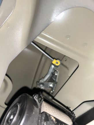 Driver side sliding door fuel door interlock rod and latch