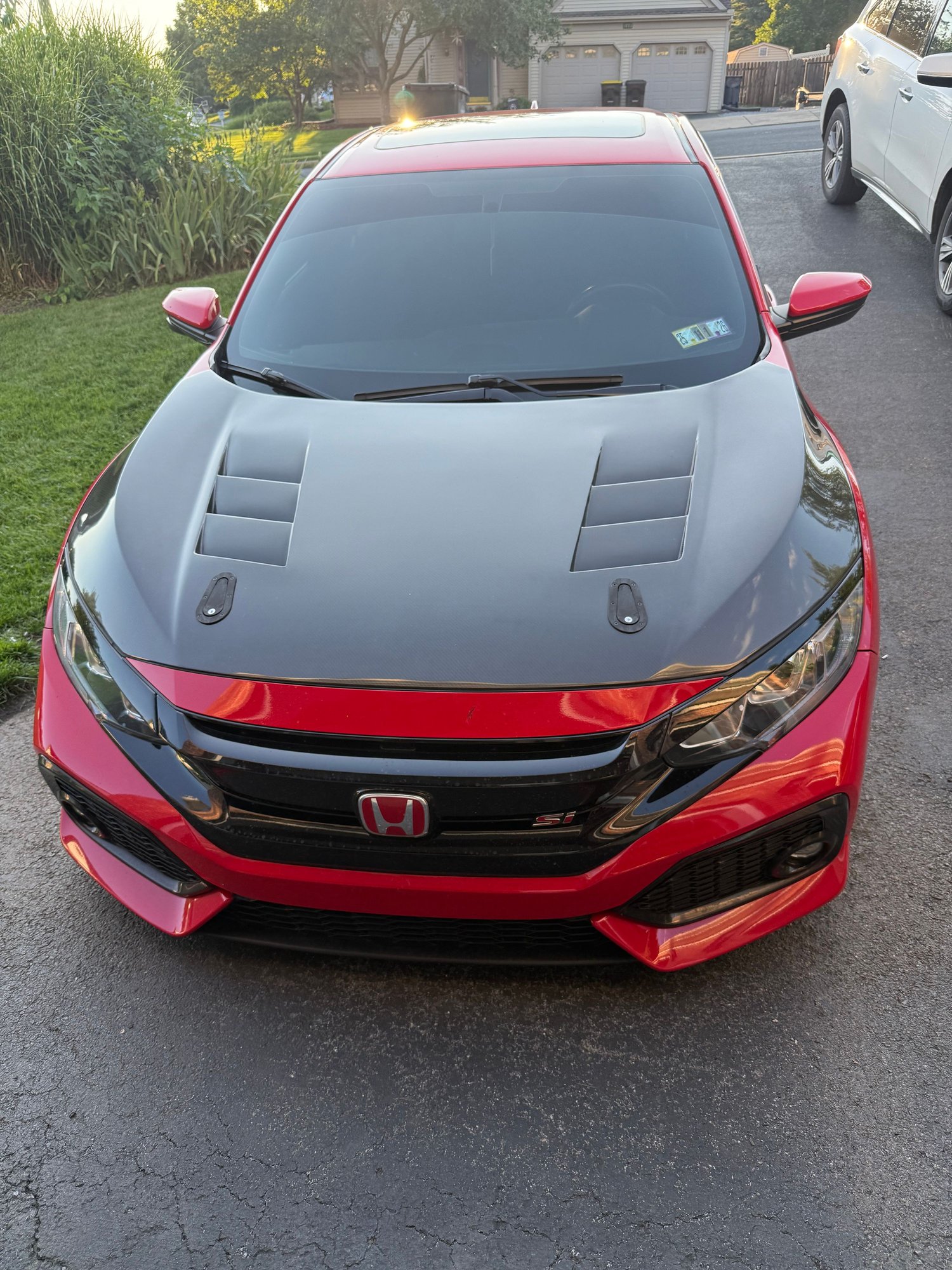 2019 Honda Civic - 2019 Honda Civic Si for sale - great condition! - Used - VIN 2HGFC1E53KH706939 - 75,300 Miles - 4 cyl - 2WD - Manual - Sedan - Red - Lititz, PA 17543, United States