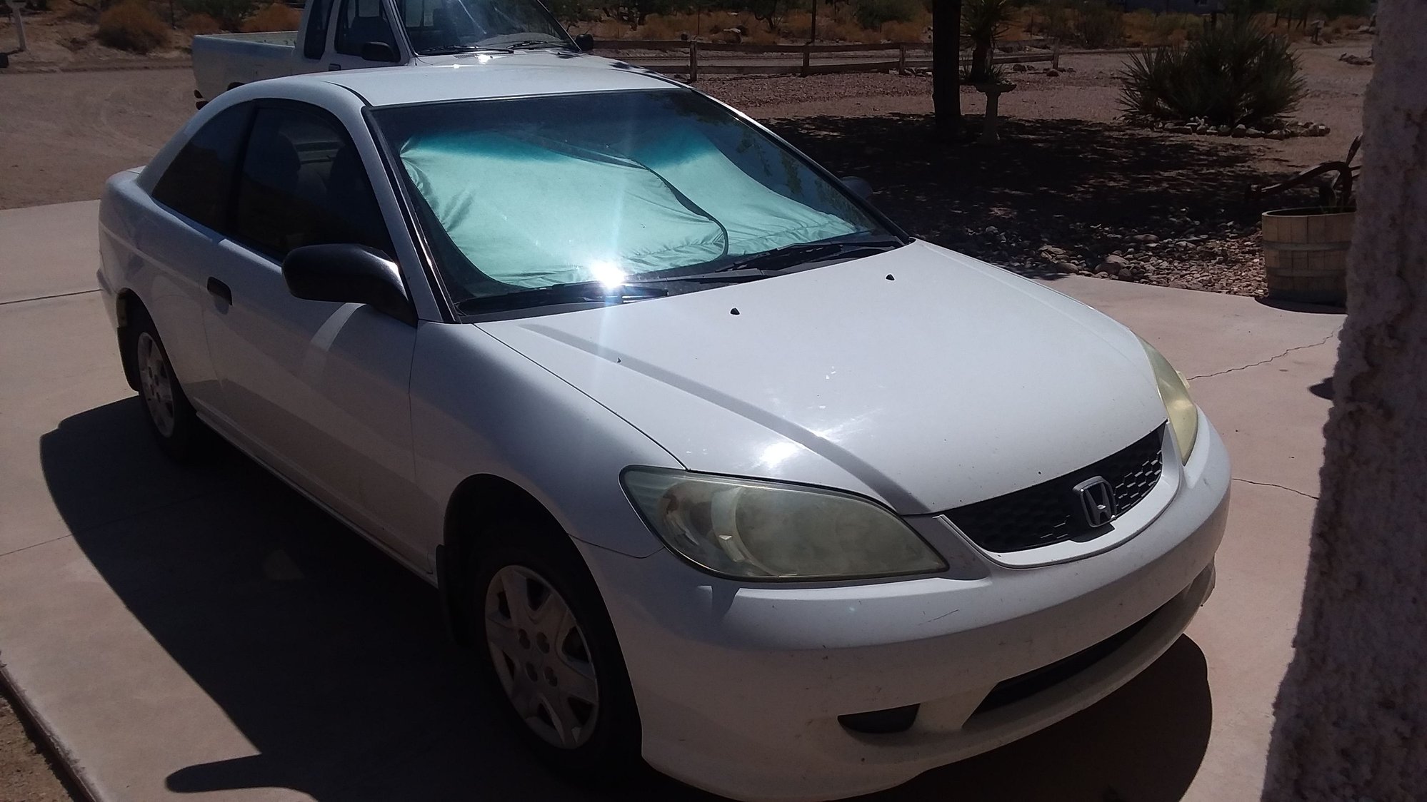 2004 Honda Civic - 2004 civic Mechanic Special - Used - VIN 1HGEM22354L075666 - 237,179 Miles - 4 cyl - 2WD - Automatic - Coupe - White - Kingman, AZ 86409, United States