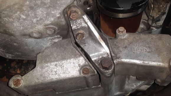 Rear stiffener bracket - 3 bolts