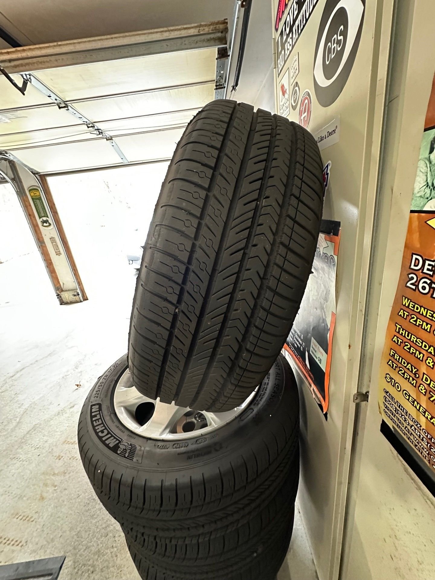 Wheels and Tires/Axles - 2001-2006 LS430 OEM Wheels and New Michelin Tires - Used - -1 to 2027  All Models - Westborough, MA 01581, United States