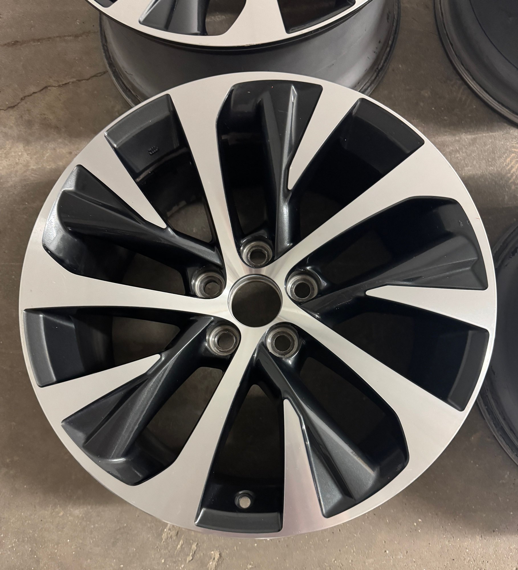 Wheels and Tires/Axles - RX350 18” rims - Used - 2020 to 2022 Lexus RX350 - London, ON N6L1G4, Canada