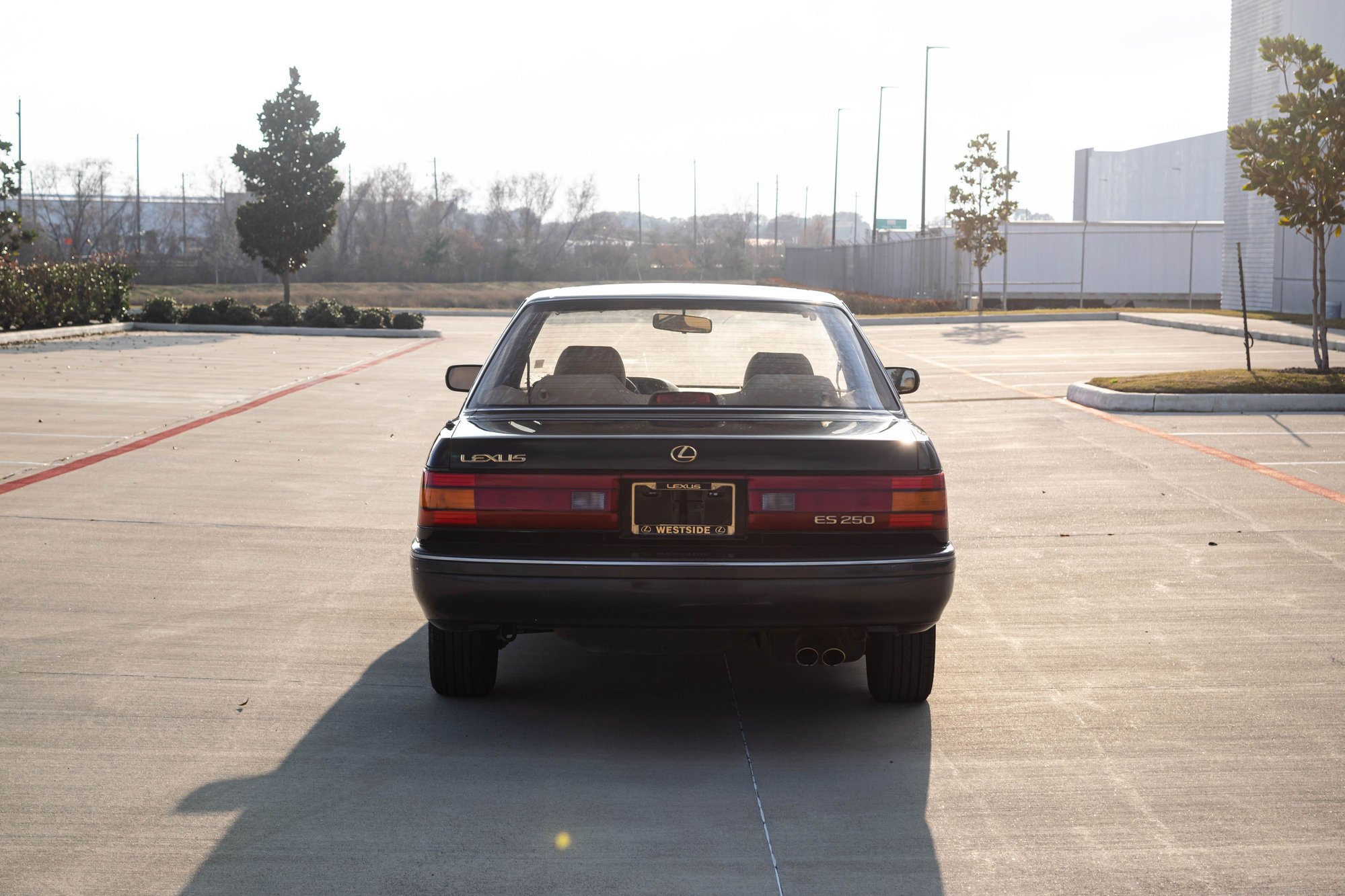 1991 Lexus ES250 - 1991 Lexus ES250 - 33k Miles - One Owner - Used - VIN JT8VV22T2M0148603 - 6 cyl - 2WD - Automatic - Sedan - Black - Houston, TX 77489, United States