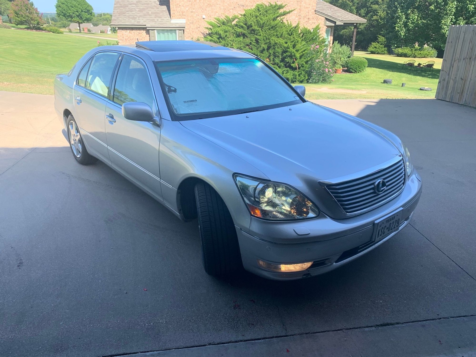 2005 Lexus LS430 - 2005 Custom Luxury LS430 - Used - VIN JTHBN36F950180432 - 108,500 Miles - 8 cyl - 2WD - Automatic - Sedan - Silver - Fort Worth, TX 76126, United States