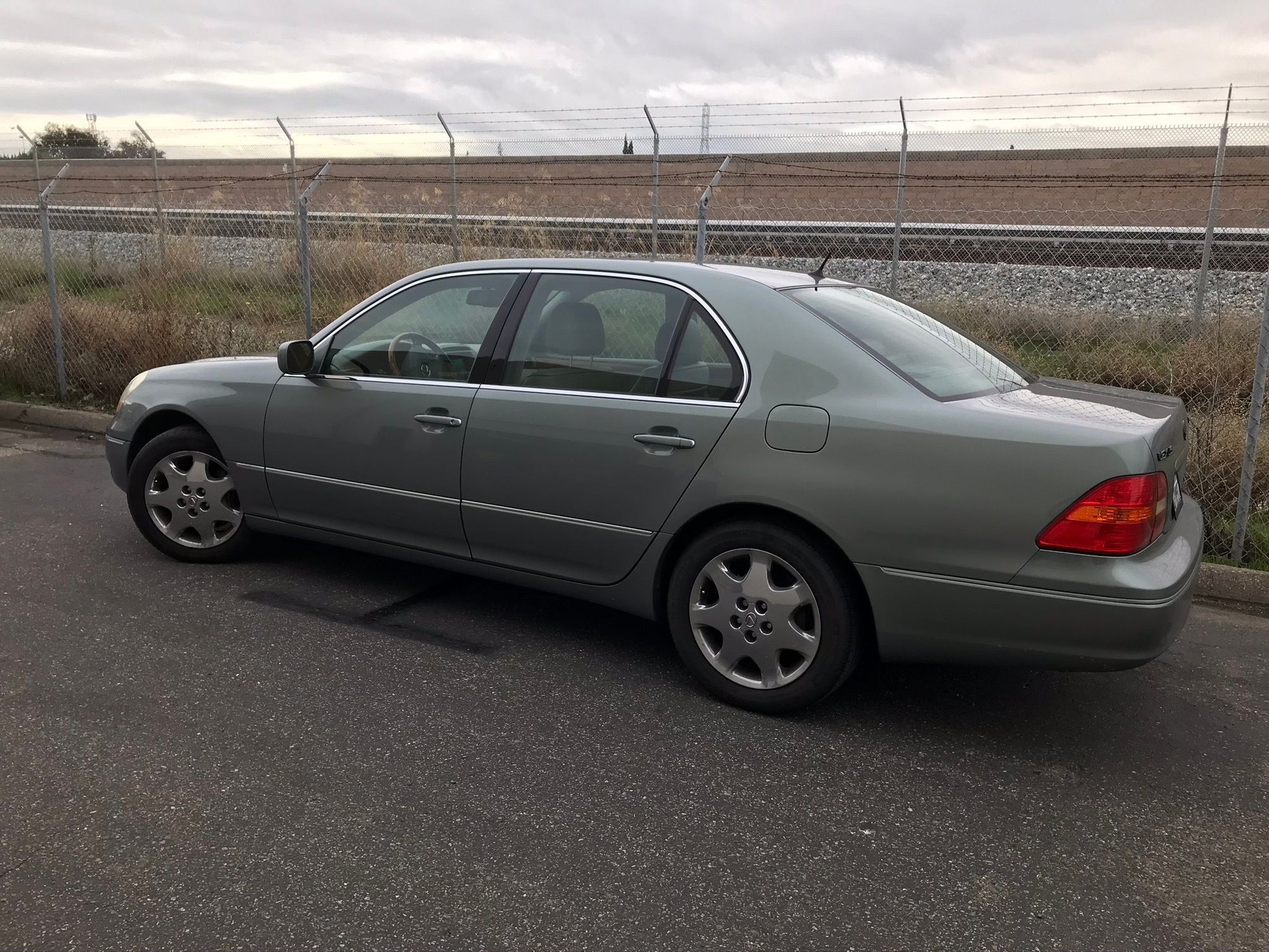 Wheels and Tires/Axles - 7spoke chrome 17" OEM LS430 wheels - Used - 2001 to 2006 Lexus LS430 - Fairfield, CA 94534, United States