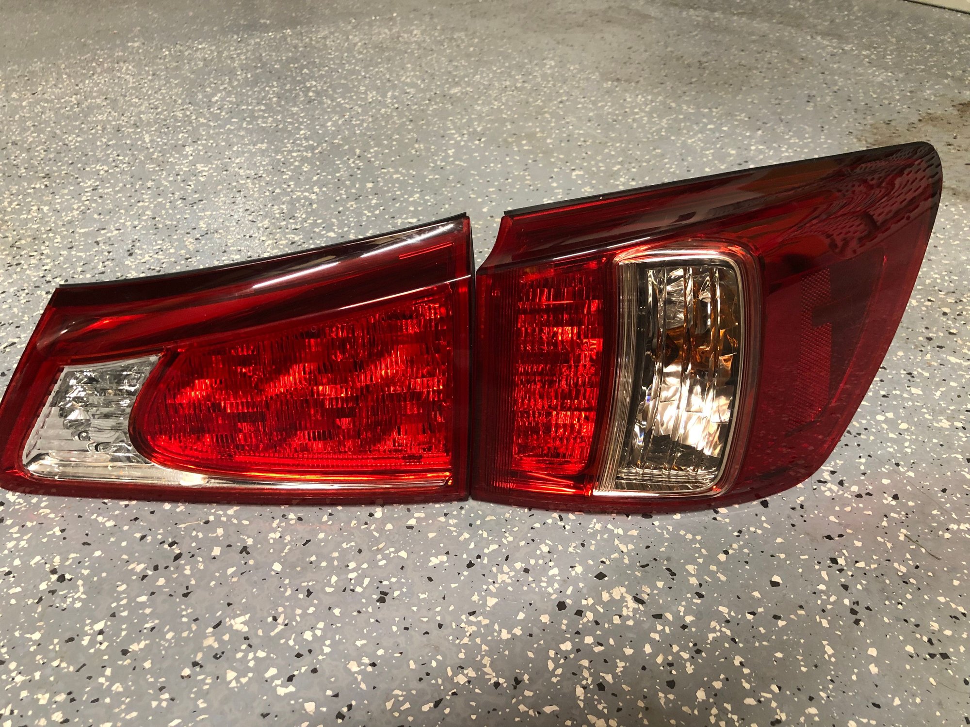 Lights - 2011- 2012 IS Taillights - Used - 2011 to 2012 Lexus IS250 - 2011 to 2012 Lexus IS350 - Elk Grove, CA 95624, United States