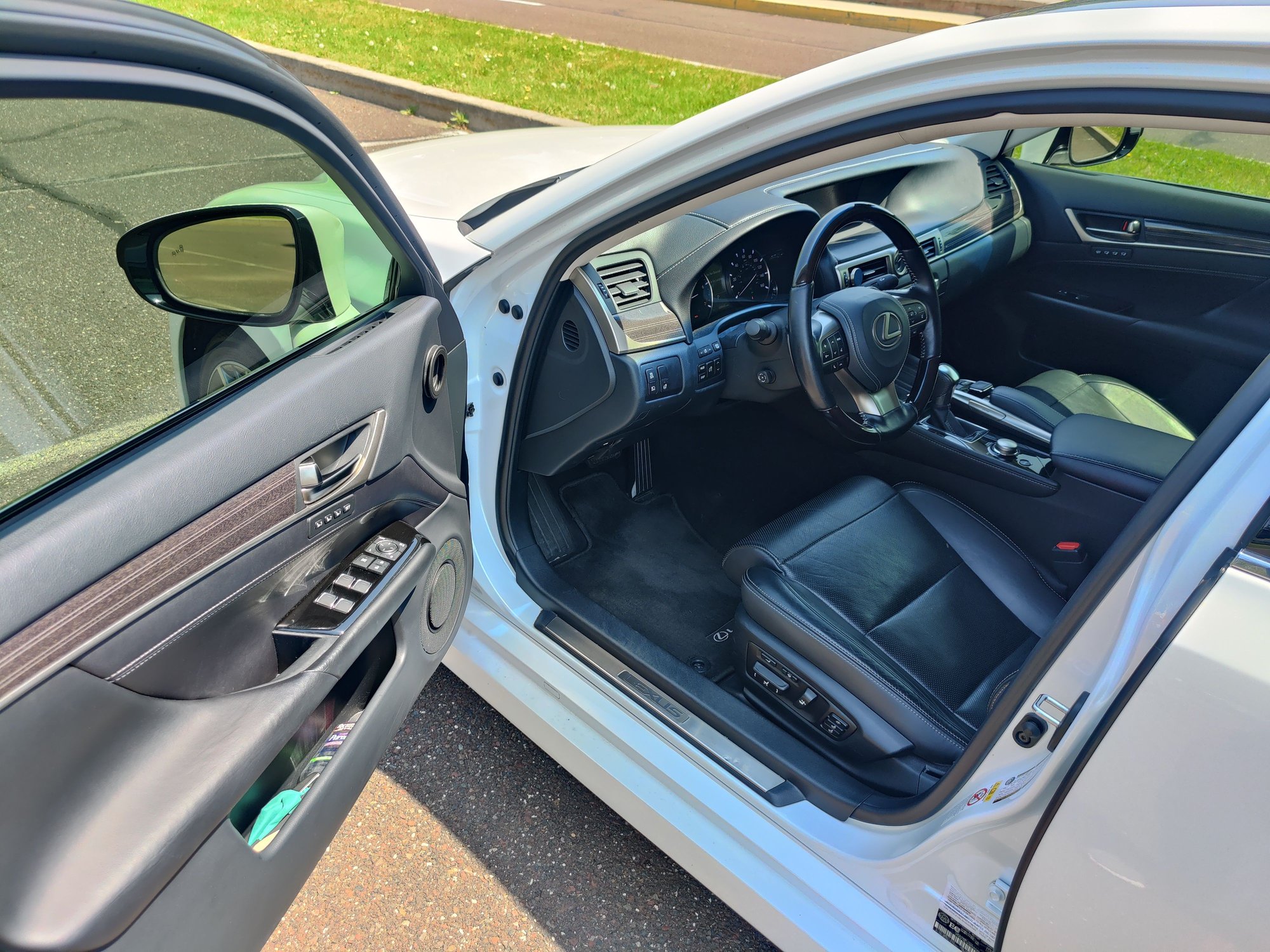 2017 Lexus GS350 - 2017 Lexus GS350 AWS Luxury Pkg - Used - VIN JTHCZ1BL5HA005585 - 61,200 Miles - 6 cyl - AWD - Automatic - Sedan - White - Willow Grove, PA 19090, United States