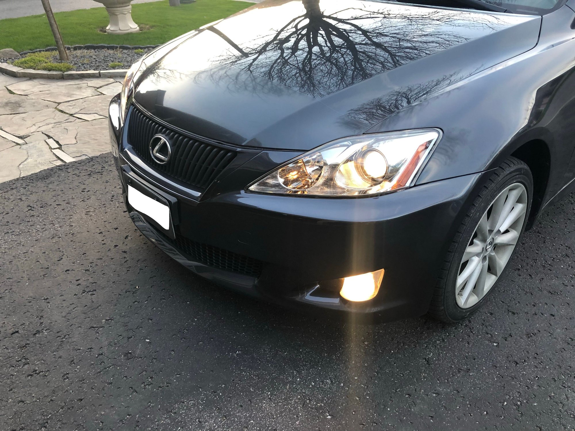 2009 Lexus IS250 - 2009 Lexus IS250 AWD - Used - VIN JTHCK262895032785 - 256,000 Miles - 6 cyl - AWD - Automatic - Sedan - Gray - Stouffville, ON L4A4V6, Canada