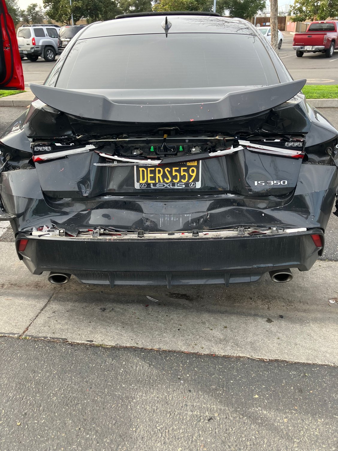 Need advice on if this looks totaled or not insurance will tell me but it just happened yesterday and I�m curious to see what others think in the Lexus community 