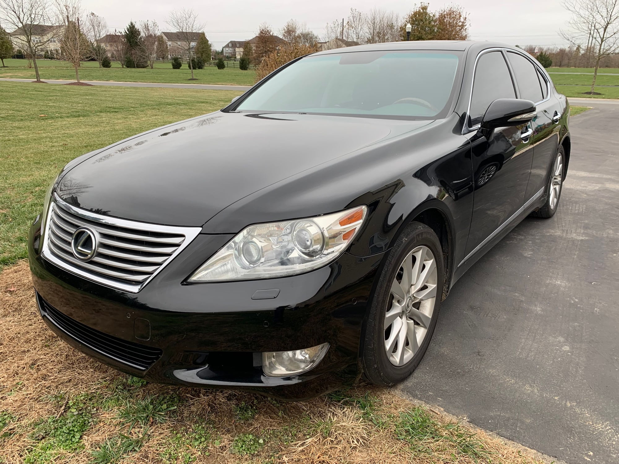 2011 Lexus LS460 - Delaware -Ls460 2011 AWD black on black good condition, very well maintained. - Used - VIN JTHCL5EF2B5010127 - 122,000 Miles - 8 cyl - AWD - Automatic - Sedan - Black - Newark, DE 19702, United States