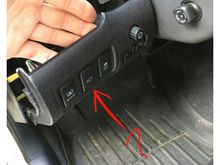 Maizz, whats that switch next to the sunshade? I dont have that. Is that a foglight manual switch you added? The sunshade though... ugh... i want... did yous come with it or was that a DIY add on?