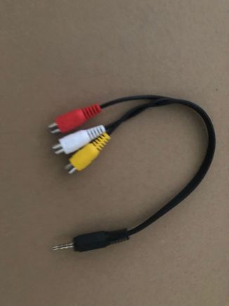 RCA cable to 3.5mm jack