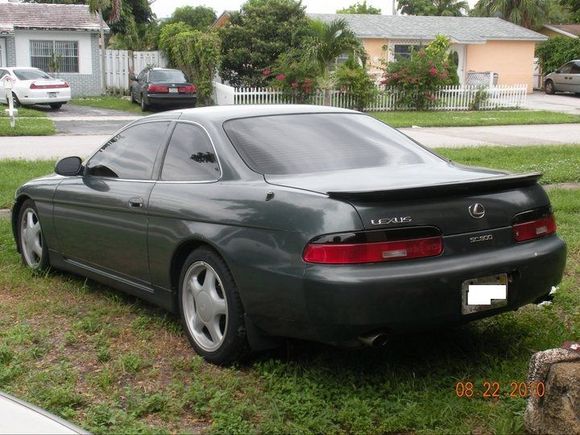 Tinted rear blinkers (looked much better than the yellow colored), dual rear park lights (red, each side instead of the single red park lights).