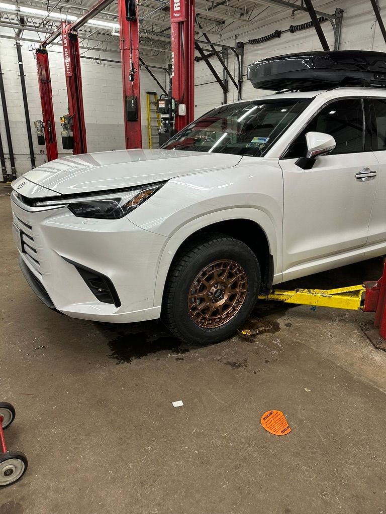 Wheels and Tires/Axles - 2024+ TX 350 Blizzak Winter Tire & Wheel Package 18" with TPMS only used one season - Used - All Years  All Models - All Years  All Models - Woburn, MA 01801, United States
