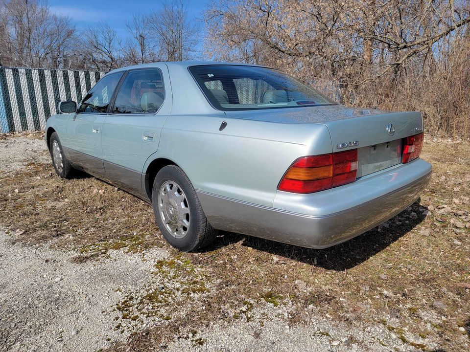1997 Lexus LS400 - 1997 Lexus LS400 Super Clean Silver Jade Pearl 122k miles - Used - VIN JT8BH28F2V0071745 - 122,001 Miles - 8 cyl - 2WD - Automatic - Sedan - Other - Oak Creek, WI 53402, United States