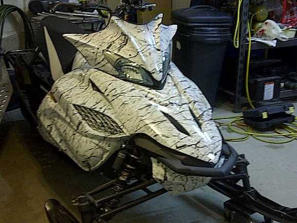 2009 Yamaha APEX in with white base coat in Black Marble print