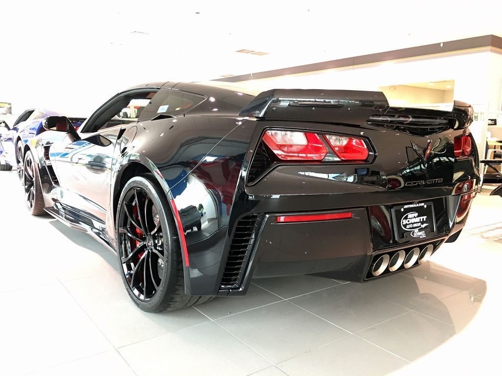 2018 Grand Sport - Black, Adrenaline Red Int., 7M, Z07 ...