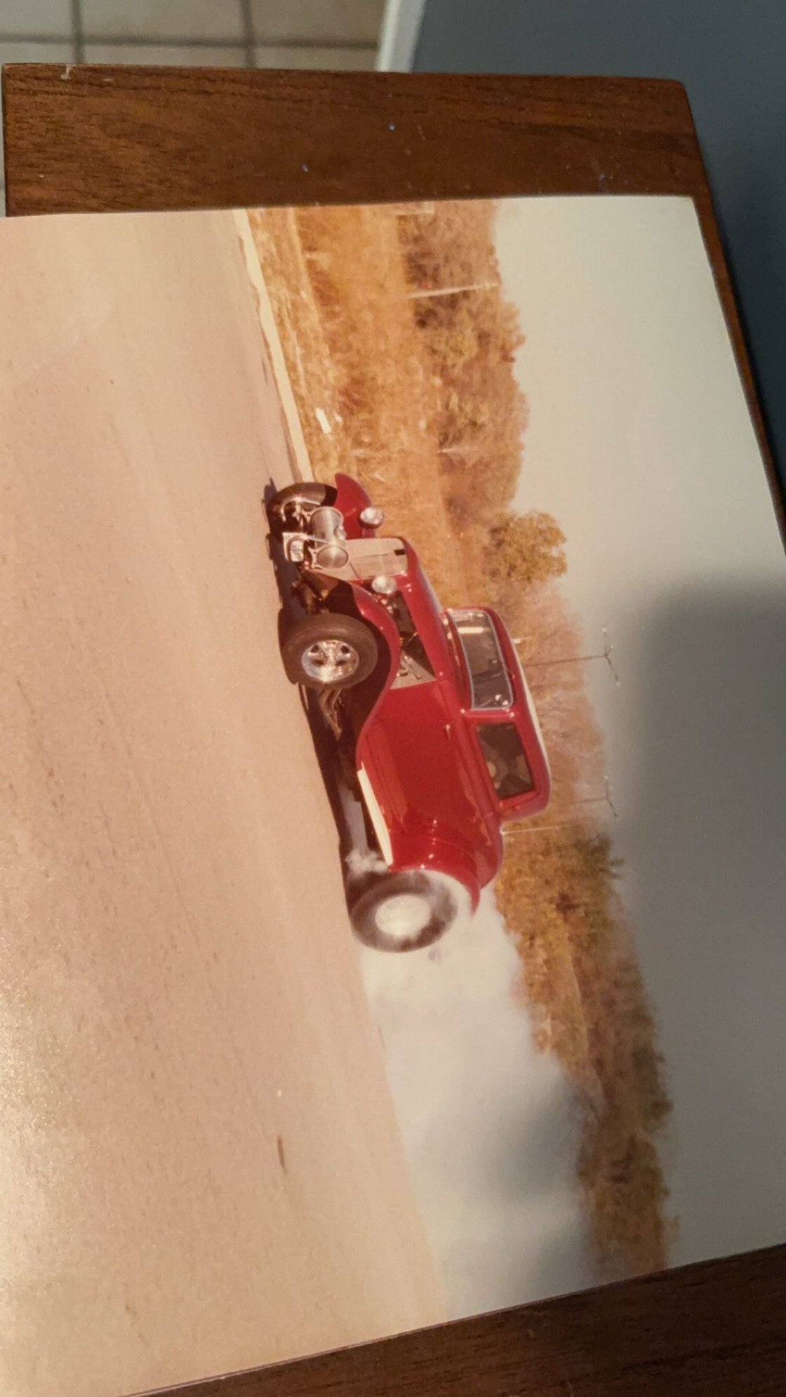 My dad�s 32 Ford.  I�m following in his footsteps building a 78 Malibu right now. 