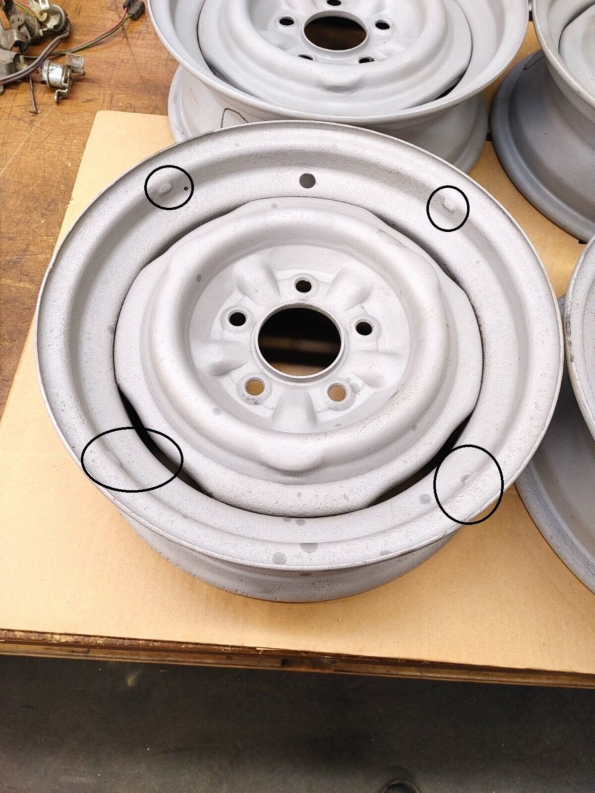 How to keep the hubcaps in place on a '62 CorvetteForum Chevrolet