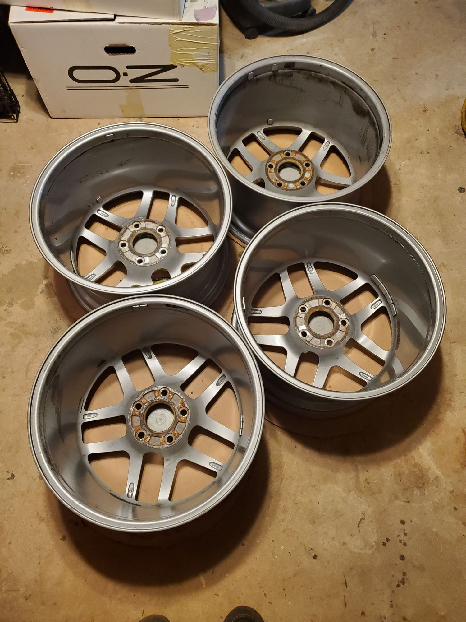 FS (For Sale) 18x10.5 +58 C5 Z06 rear wheels OEM Speedline w/ center