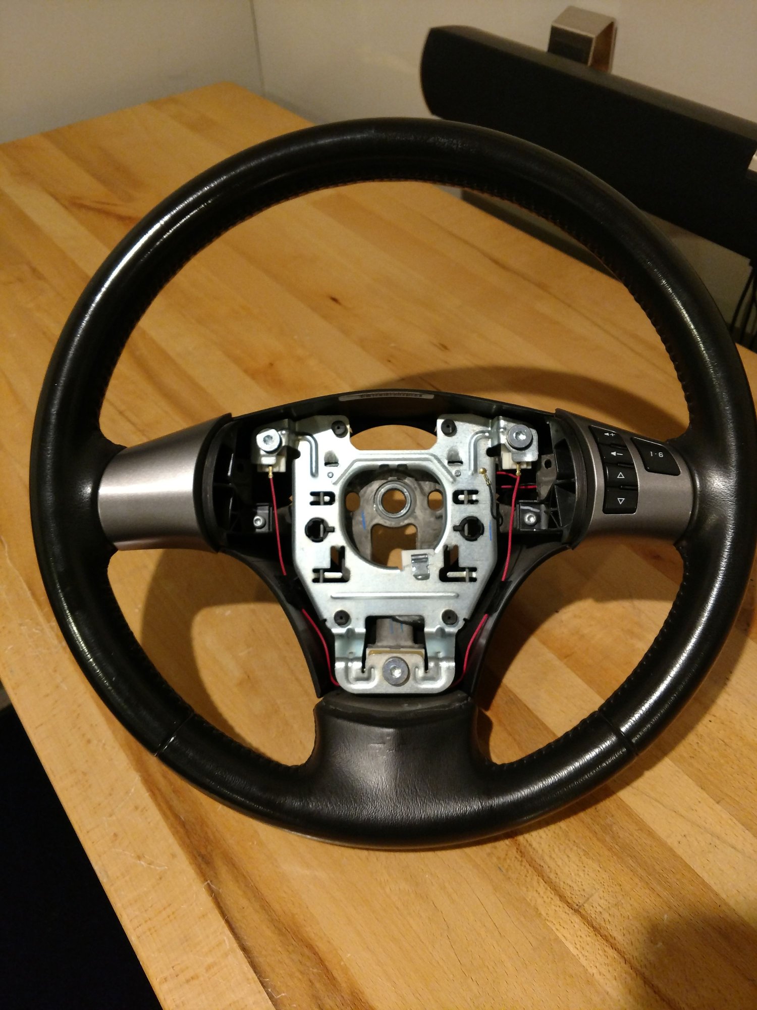 FS (For Sale) C6 Z06 Steering Wheel w/Radio Controls CorvetteForum