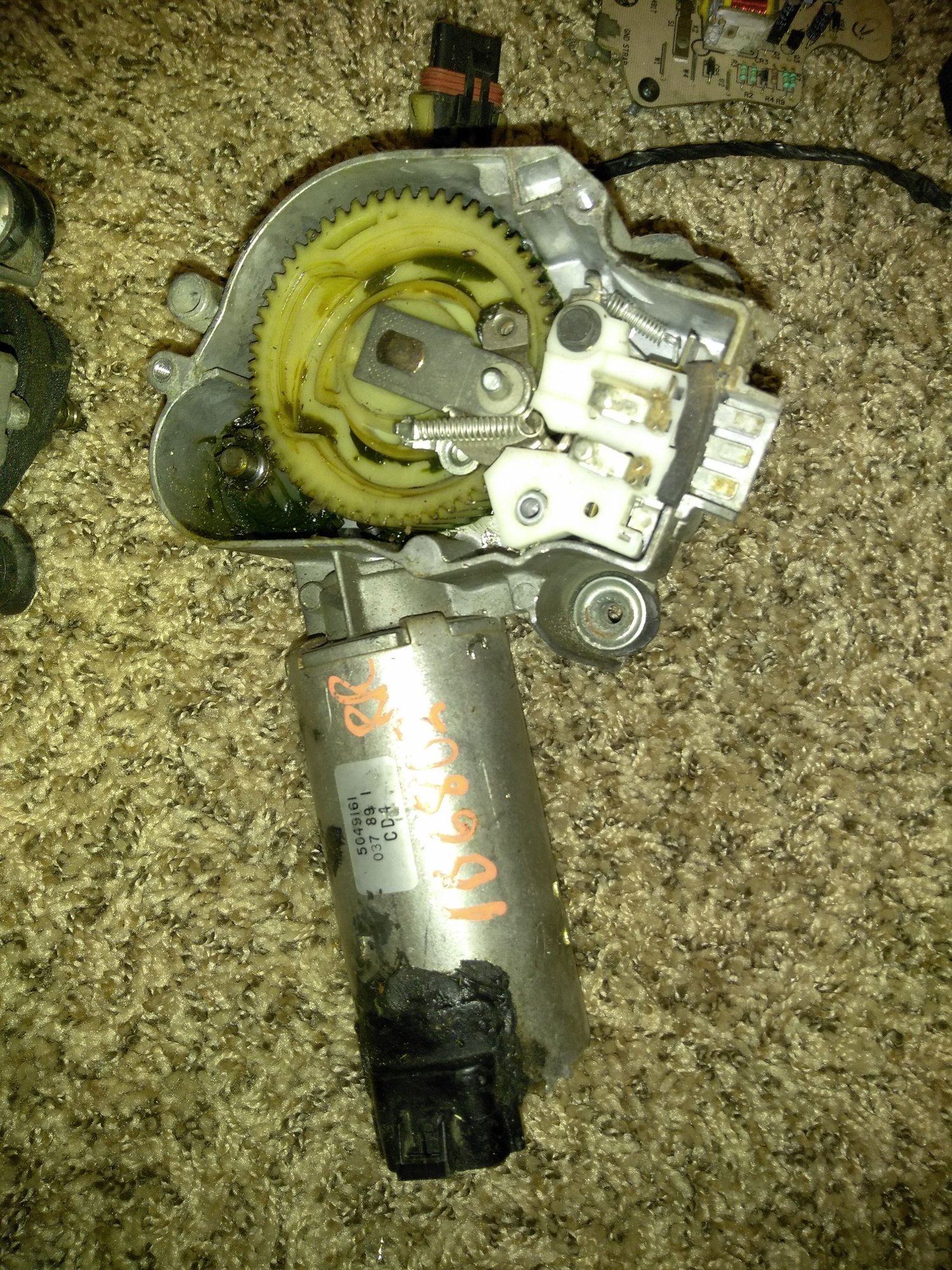 FS (For Sale) (FL) C4 windshield wiper motor assy CorvetteForum