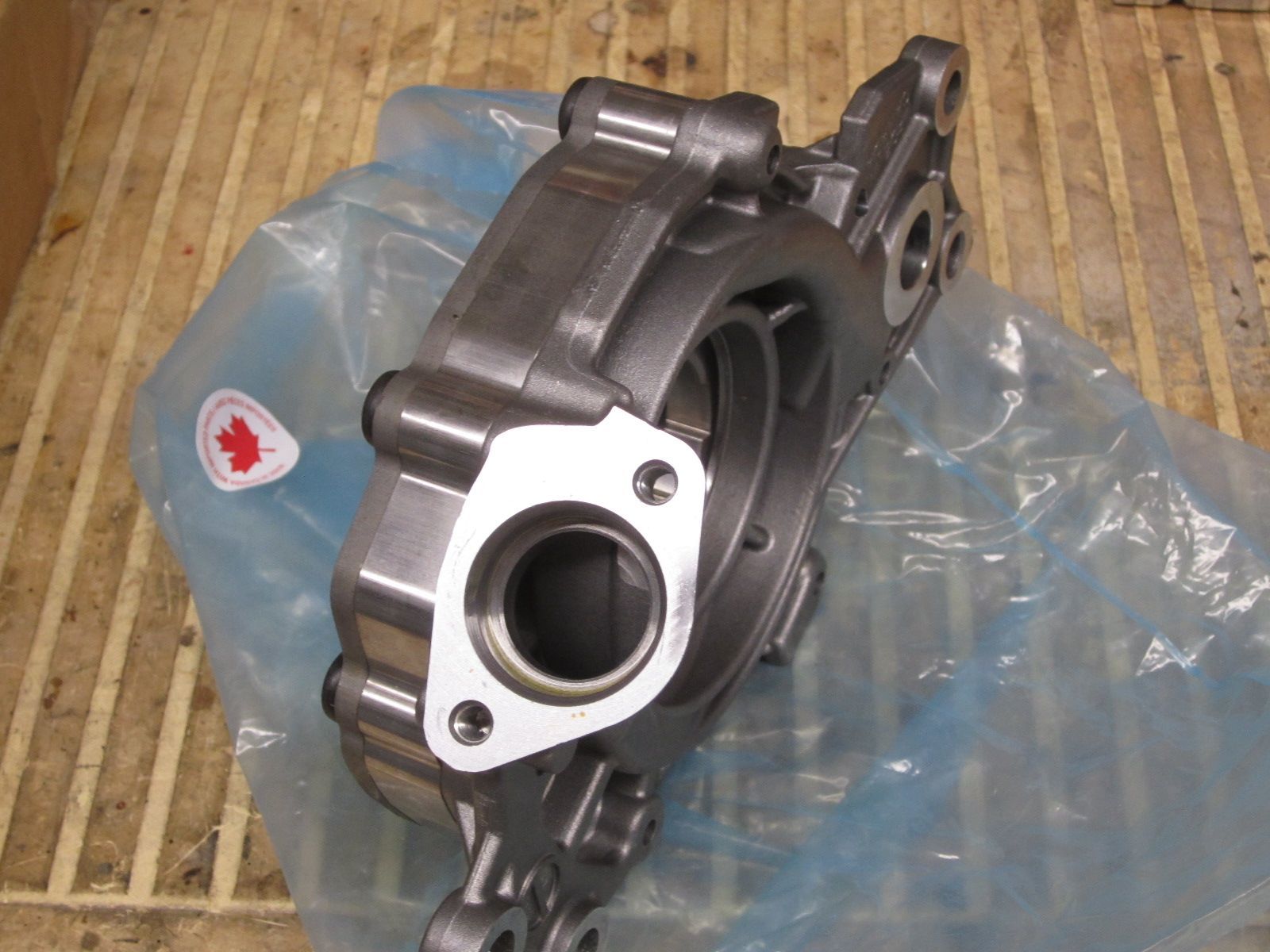 Nib Gm 12625823 Oil Pump Tahoe Yukon Escalade 6 0l
