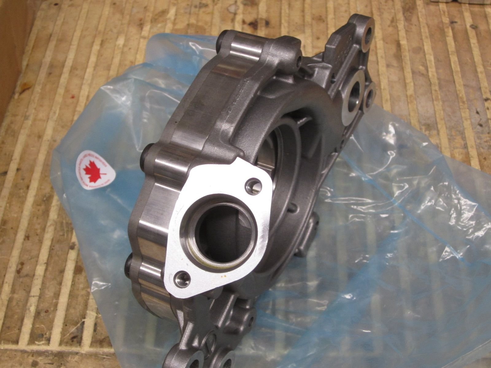 Nib Gm 12625823 Oil Pump Tahoe Yukon Escalade 6 0l